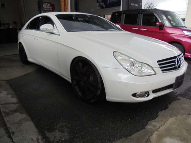 2007 Mercedes-Benz CLS-Class – thumbnail 2