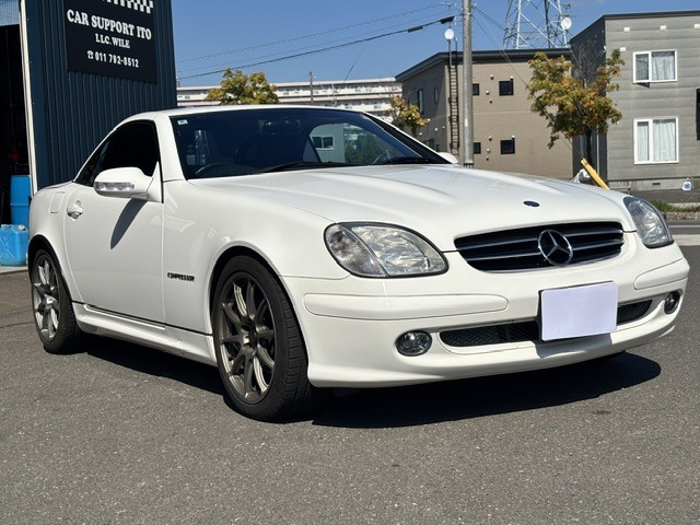 2002 Mercedes-Benz SLK-Class – thumbnail 2
