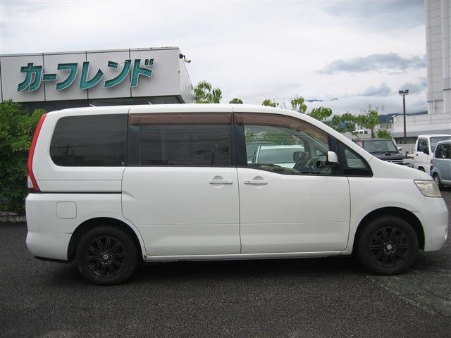 2006 Nissan Serena – thumbnail 4