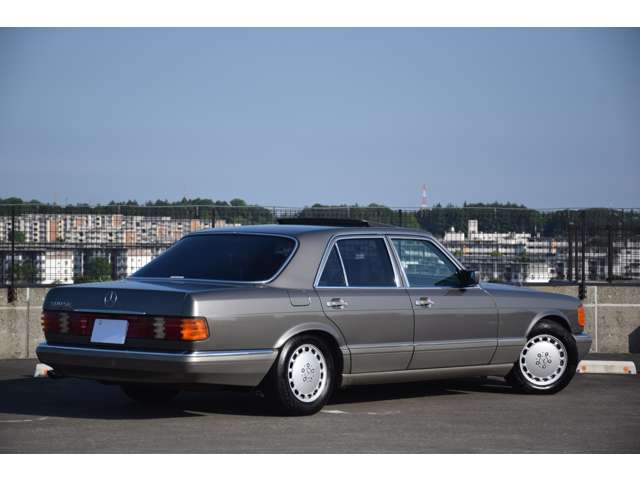 1990 Mercedes-Benz S-Class – thumbnail 4