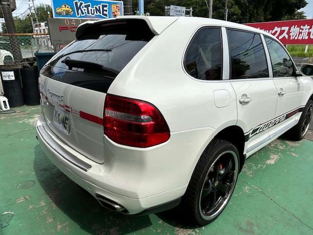 2008 Porsche Cayenne – thumbnail 3