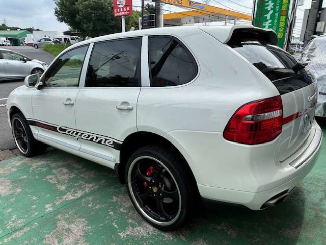 2008 Porsche Cayenne – thumbnail 4