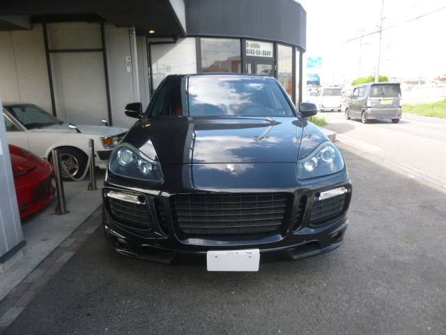 2007 Porsche Cayenne – thumbnail 3