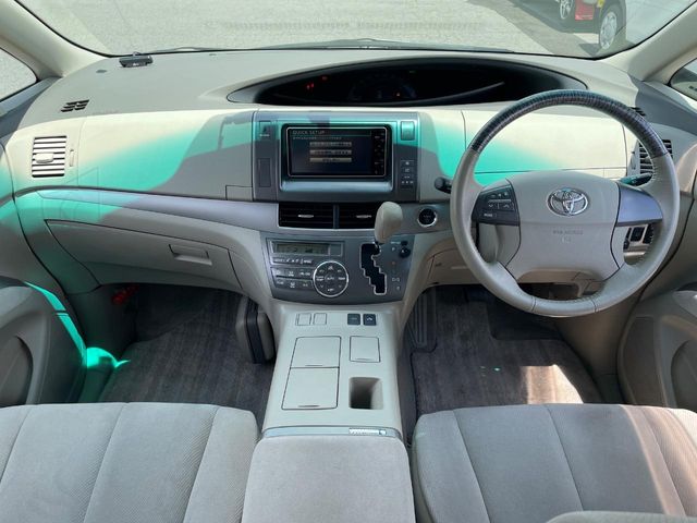 2009 Toyota Estima Hybrid – thumbnail 2
