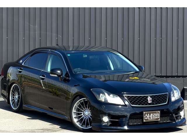 2011 Toyota Crown Athlete – thumbnail 3