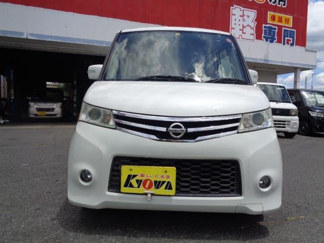 2011 Nissan Roox – thumbnail 2