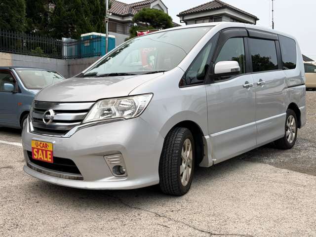 2011 Nissan Serena – thumbnail 3