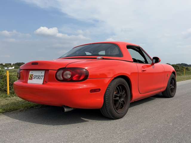 2002 Mazda Roadster – thumbnail 2