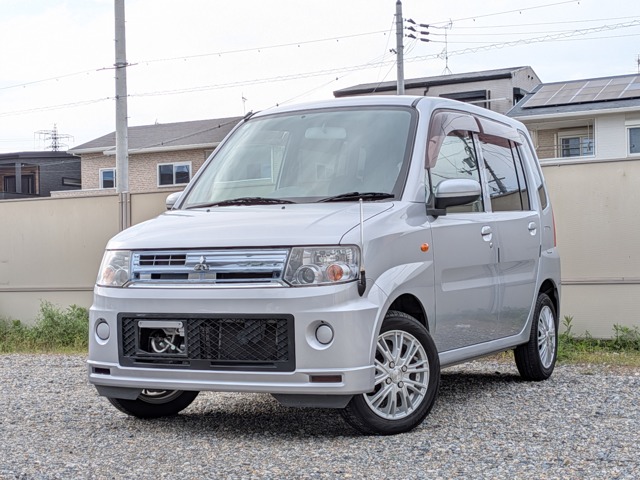 2011 Mitsubishi Toppo