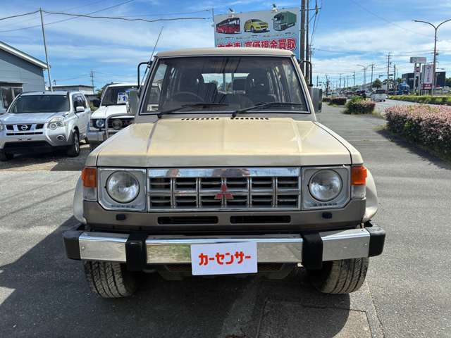 1989 Mitsubishi Pajero – thumbnail 2