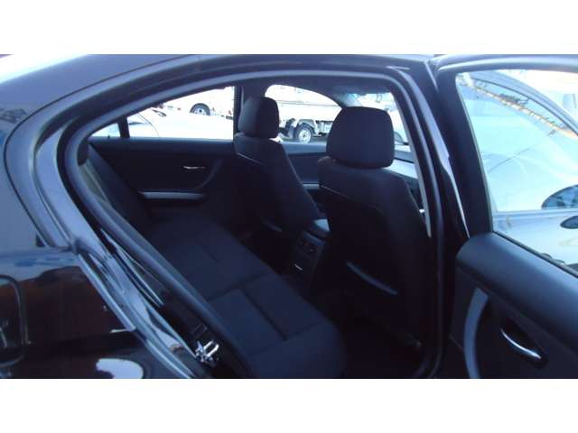 2005 BMW 3 Series – thumbnail 3
