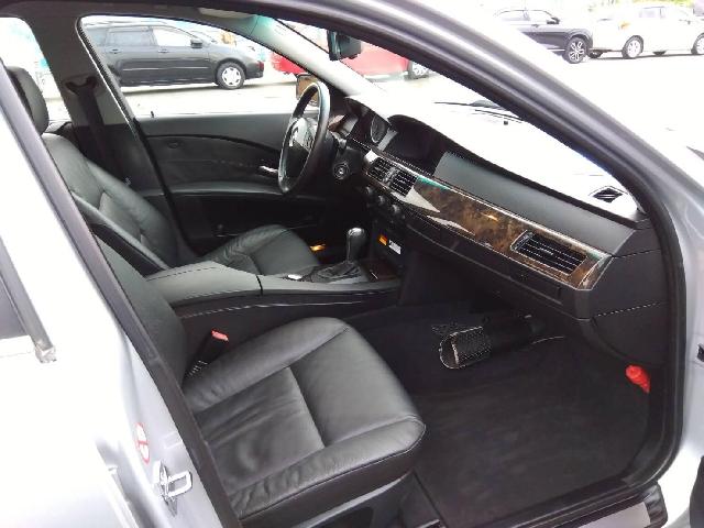 2005 BMW 5 Series – thumbnail 3