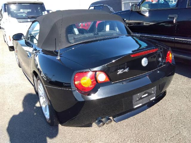 2004 BMW Z4 – thumbnail 2