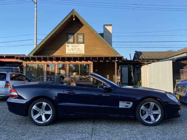 2010 Mercedes-Benz SL-Class – thumbnail 3