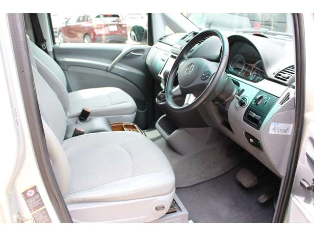 2007 Mercedes-Benz V-Class – thumbnail 2