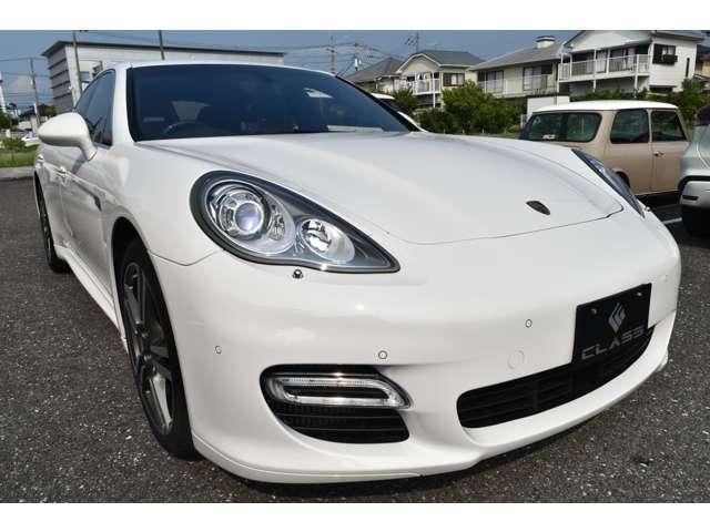 2011 Porsche Panamera – thumbnail 4