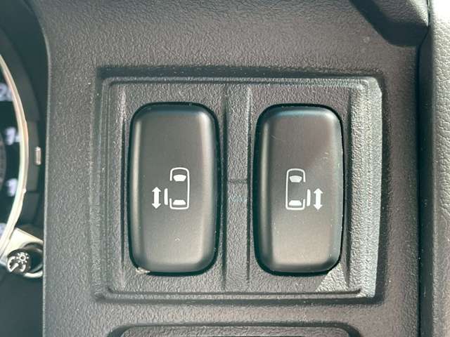 2011 Mitsubishi Delica D:5 – thumbnail 4