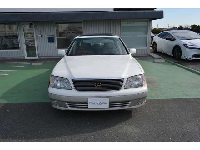 2000 Toyota Celsior – thumbnail 3