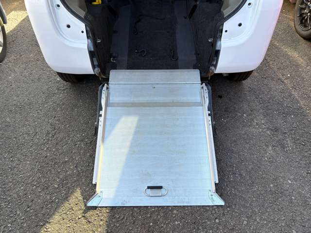 2008 Daihatsu Tanto – thumbnail 3