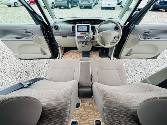 2011 Daihatsu Tanto – thumbnail 3