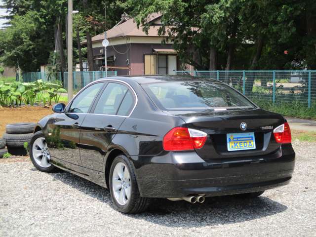 2007 BMW 3 Series – thumbnail 4
