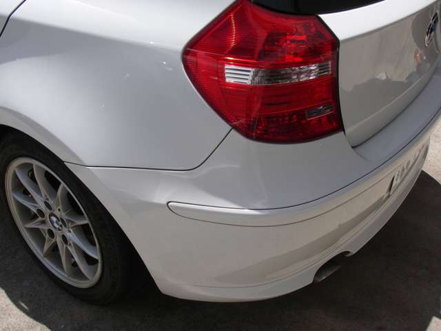 2010 BMW 1 Series – thumbnail 4