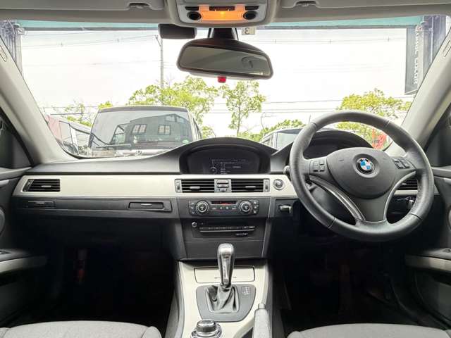 2009 BMW 3 Series Coupe – thumbnail 2