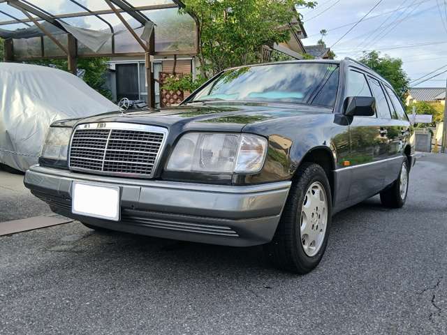 1993 Mercedes-Benz E-Class Wagon – thumbnail 3