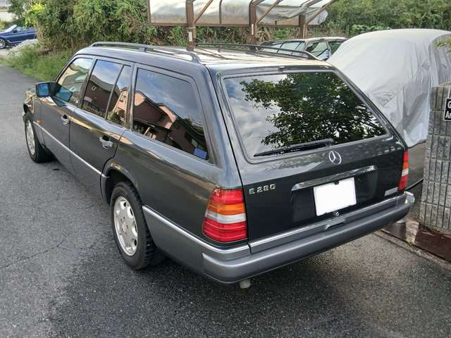 1993 Mercedes-Benz E-Class Wagon – thumbnail 4