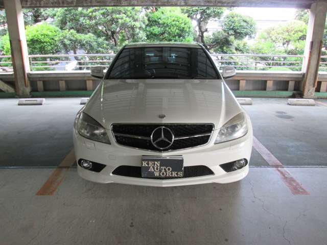 2009 Mercedes-Benz C-Class – thumbnail 2