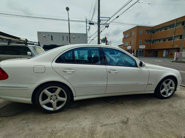 2007 Mercedes-Benz E-Class – thumbnail 4