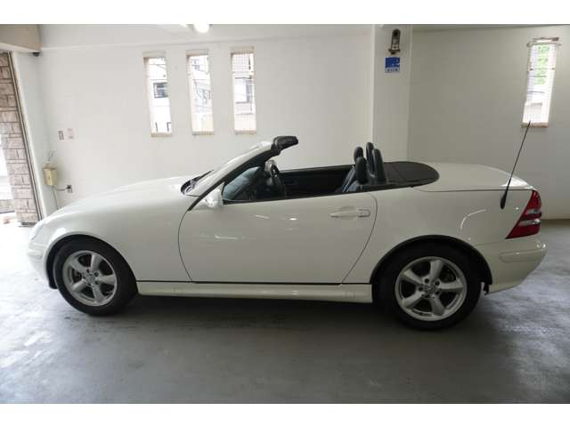 2003 Mercedes-Benz SLK-Class – thumbnail 4