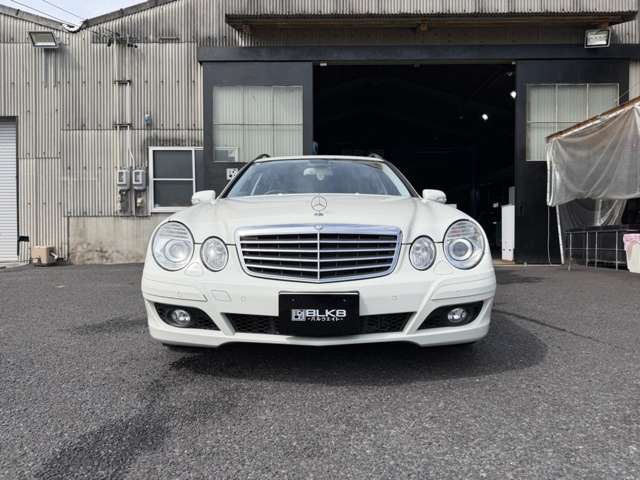 2008 Mercedes-Benz E-Class Wagon – thumbnail 2