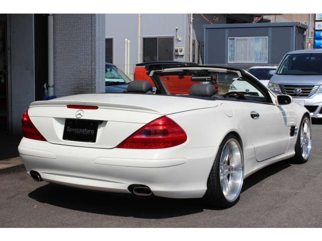 2004 Mercedes-Benz SL-Class – thumbnail 3
