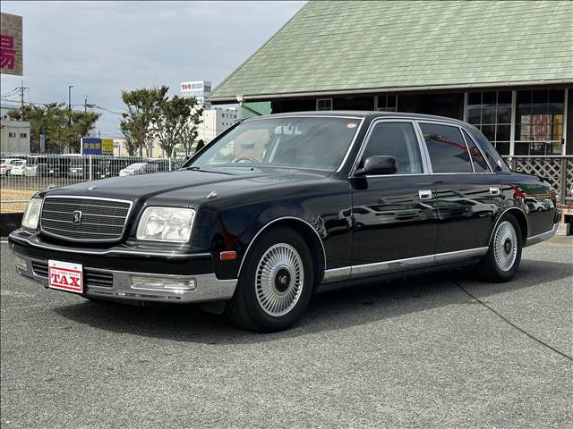 2010 Toyota Century – thumbnail 3