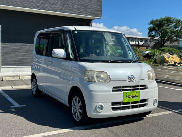 2010 Daihatsu Tanto – thumbnail 3