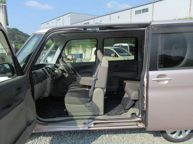2011 Daihatsu Tanto – thumbnail 4
