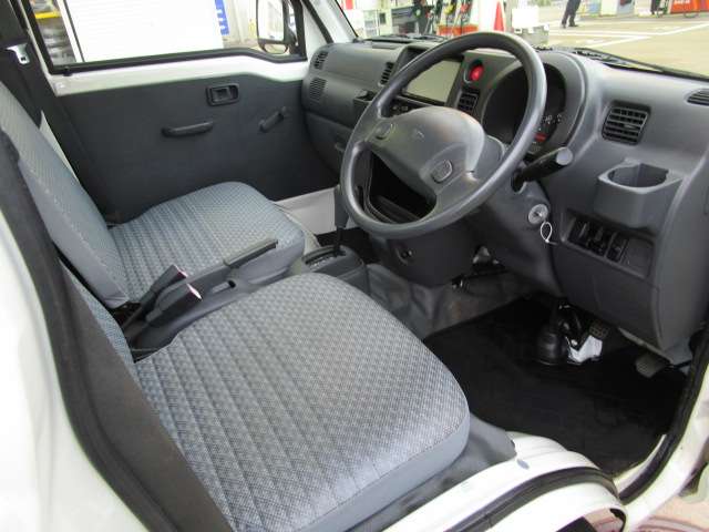 2011 Daihatsu Hijet Truck – thumbnail 3