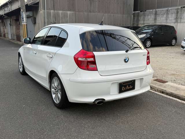 2011 BMW 1 Series – thumbnail 4