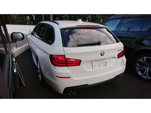 2011 BMW 5 Series Touring – thumbnail 4