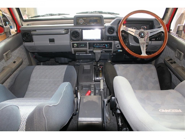 1991 Toyota Land Cruiser 70 – thumbnail 3
