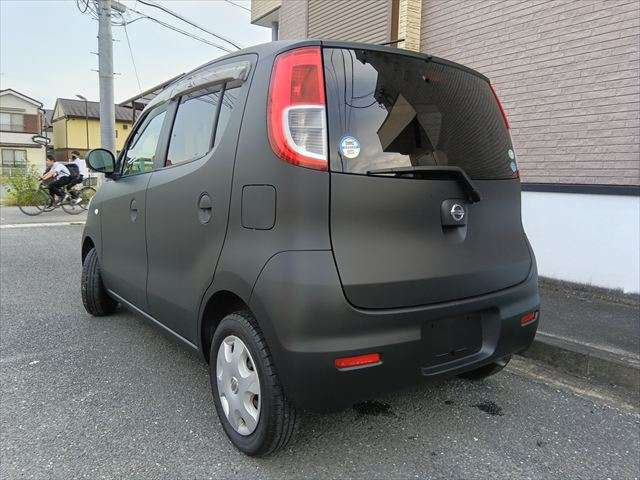 2009 Nissan Moco – thumbnail 2