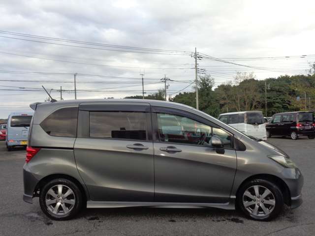 2011 Honda Freed – thumbnail 4