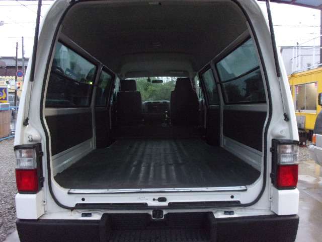 2010 Mazda Bongo Brawny Van – thumbnail 2