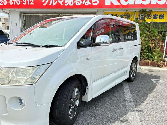 2007 Mitsubishi Delica D:5 – thumbnail 2