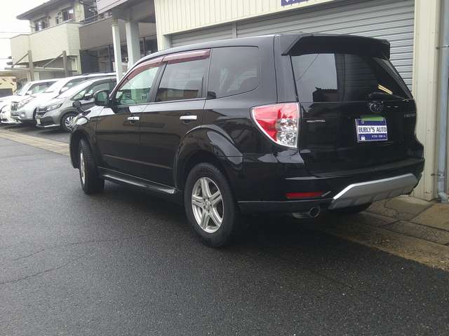 2011 Subaru Forester – thumbnail 3