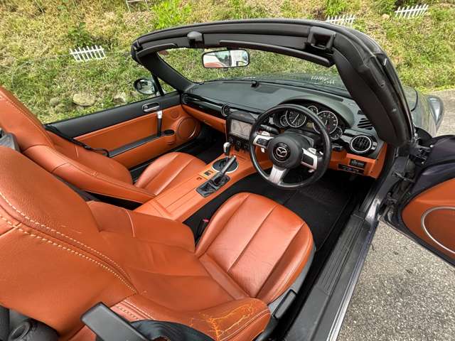 2005 Mazda Roadster – thumbnail 4