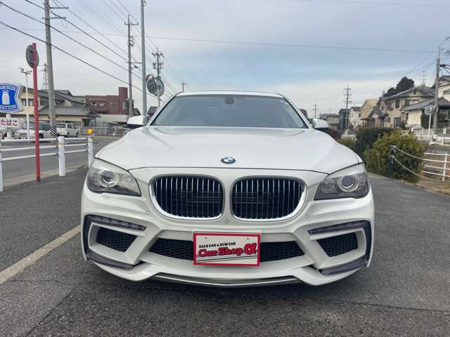 2011 BMW 7 Series – thumbnail 2