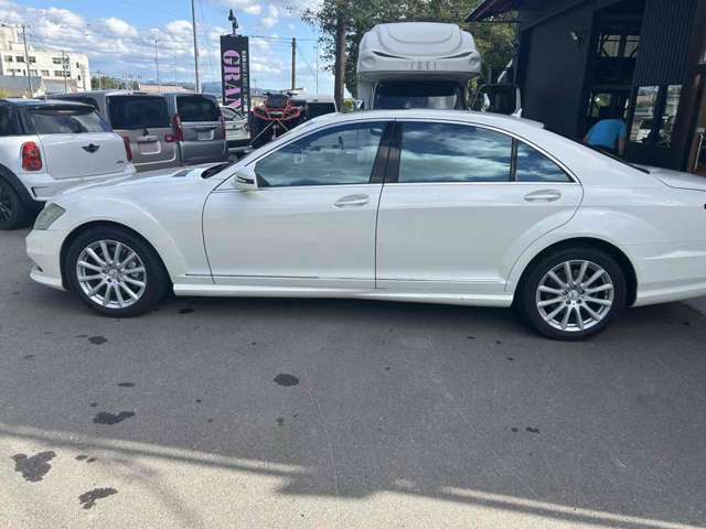 2010 Mercedes-Benz S-Class – thumbnail 3