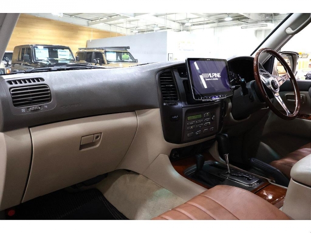 2006 Toyota Land Cruiser 100 – thumbnail 3